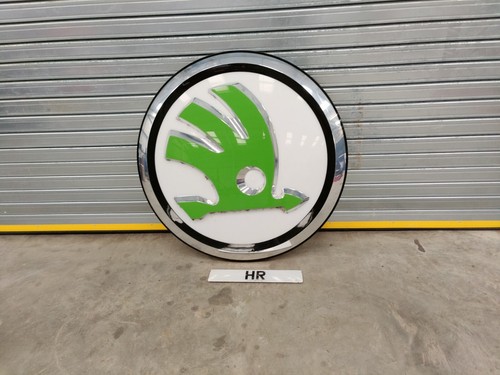 Genuine forecourt large - forecourt,